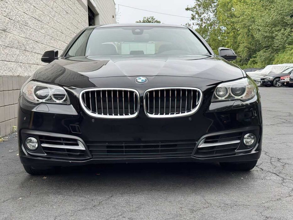 BMW 5 Series      2016