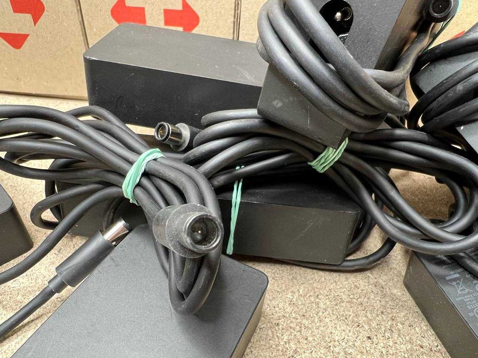 Оригінальний блок живлення Microsoft 1749 15V 6A 90W | Surface Pro 4