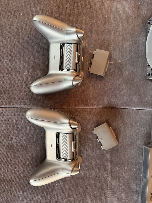 Konsola xbox series x mało używana