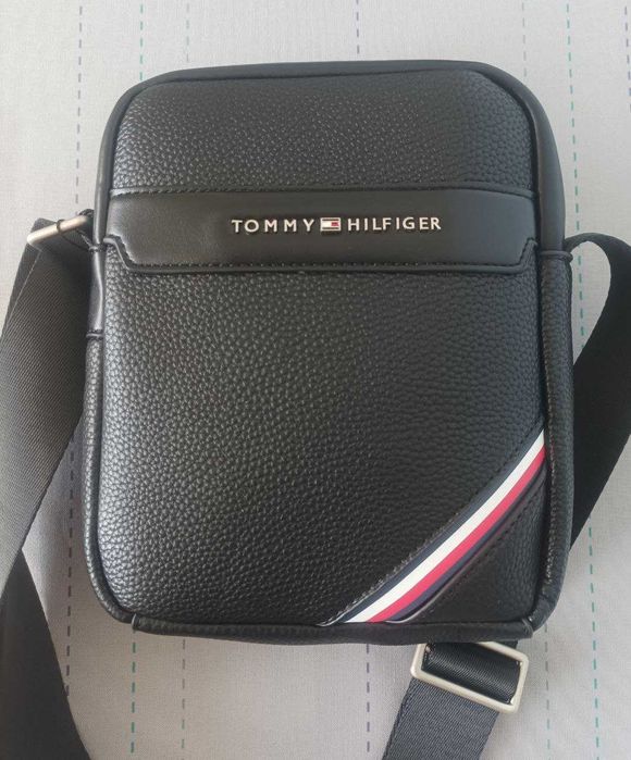 Сумка чоловіча Tommy Hilfiger Сумка Tommy Hilfiger 21х17х6,5 см