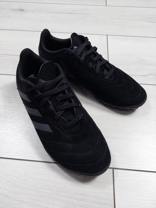Кросівки сороконіжки футзалки ADIDAS р.38EU 23,5см