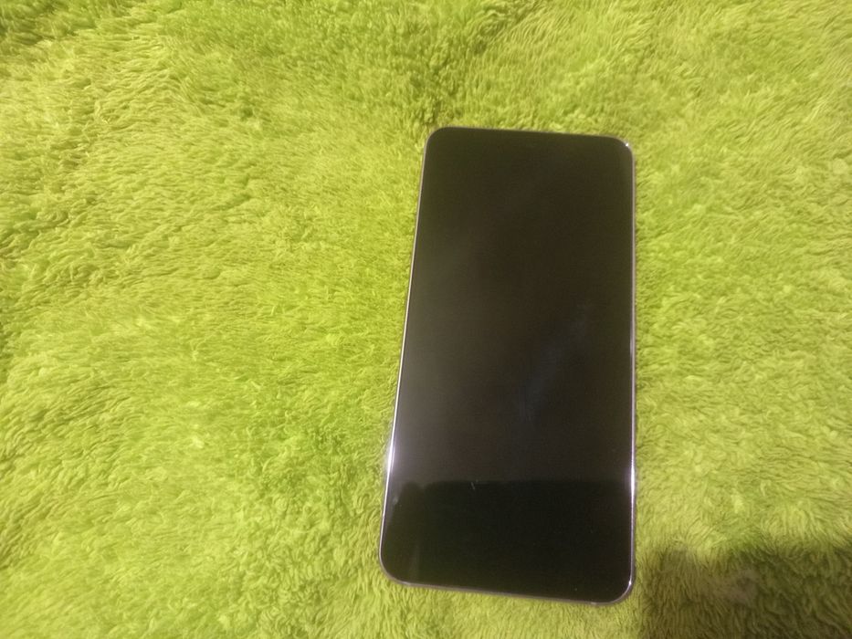 Продам samsung s22 8/128