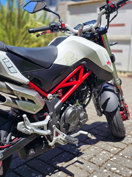 Mota Benelli TNT 125 cc