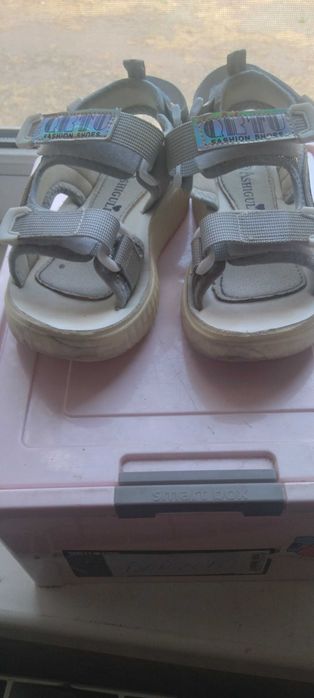 Босоножки для девочки