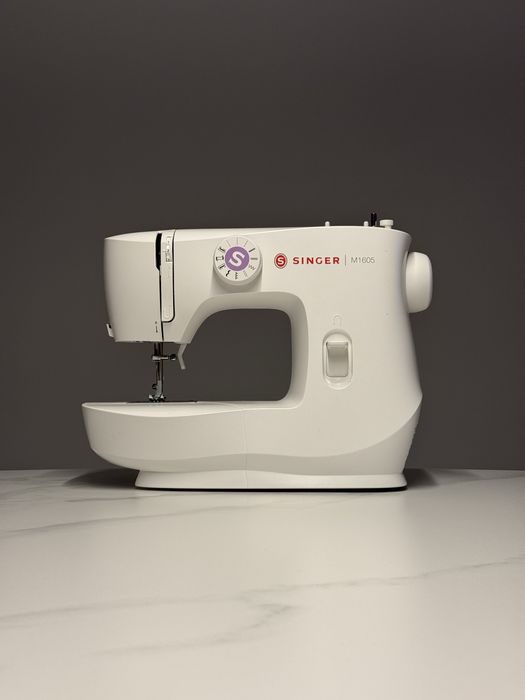 Singer M1605 - COMO NOVA - Com Garantia até 12/2027