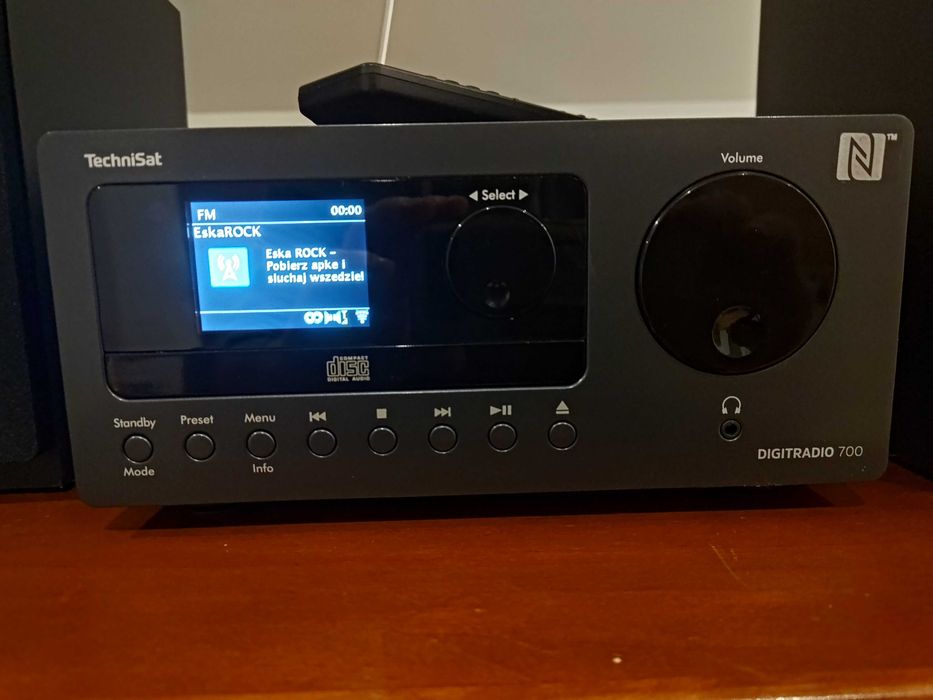 Mikrowieża Technisat DigitRadio 700