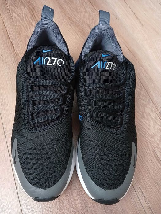 Кроссовки Nike Air Max 270 р38