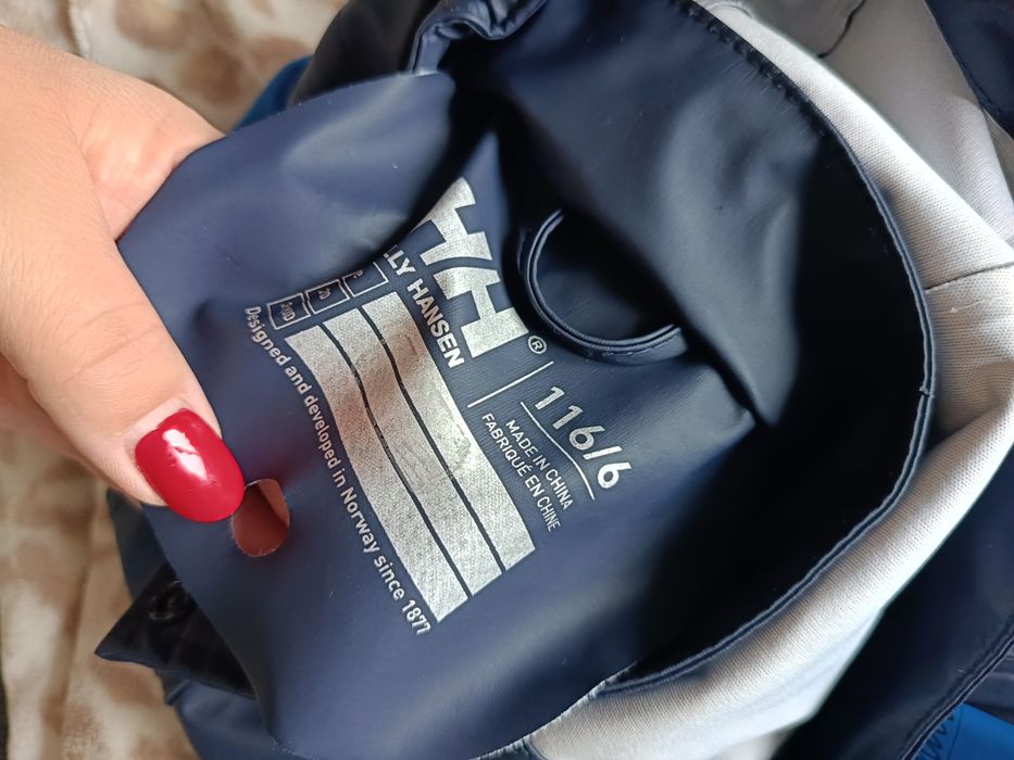 Przecież deszczowa kurtka Helly Hansen 116