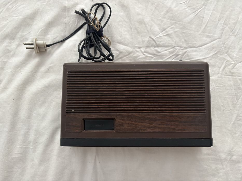 Radio SANYO a funcionar