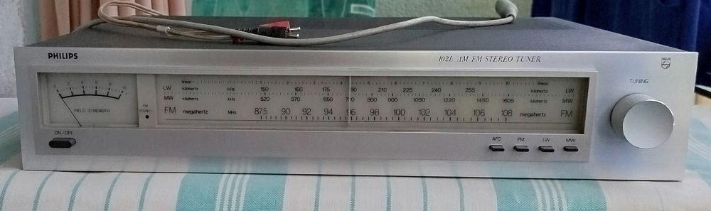 Radio Philips 102L