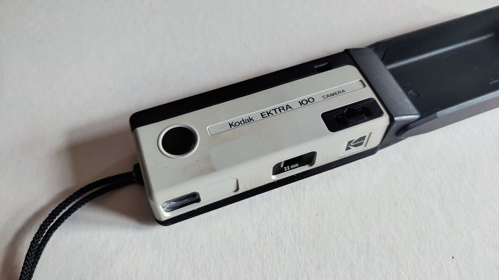 Câmara fotográfica Kodak EKTRA 100