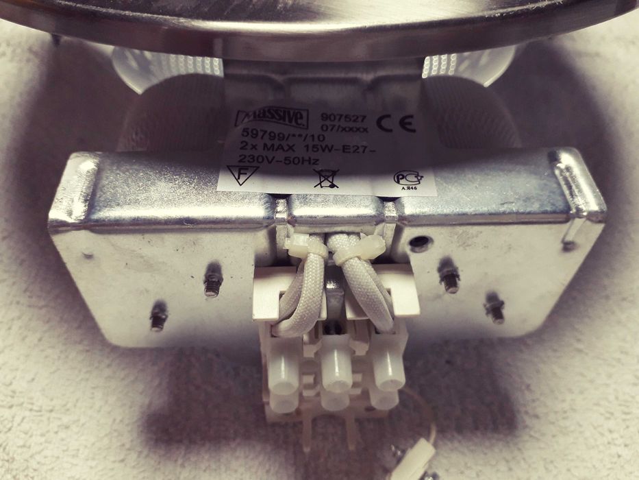 Iluminaçao tecto falso