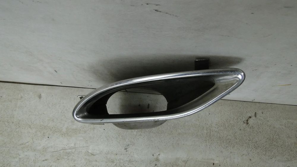 MERCEDES E-KLASA W212 KOŃCÓWKA TŁUMIKA WYDECHU LEWA