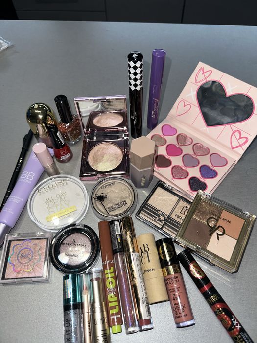 Лот косметики хороший стан