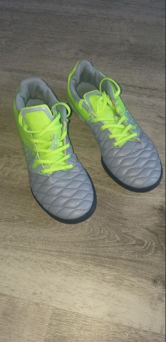 Halówki Kipsta rozmiar 35