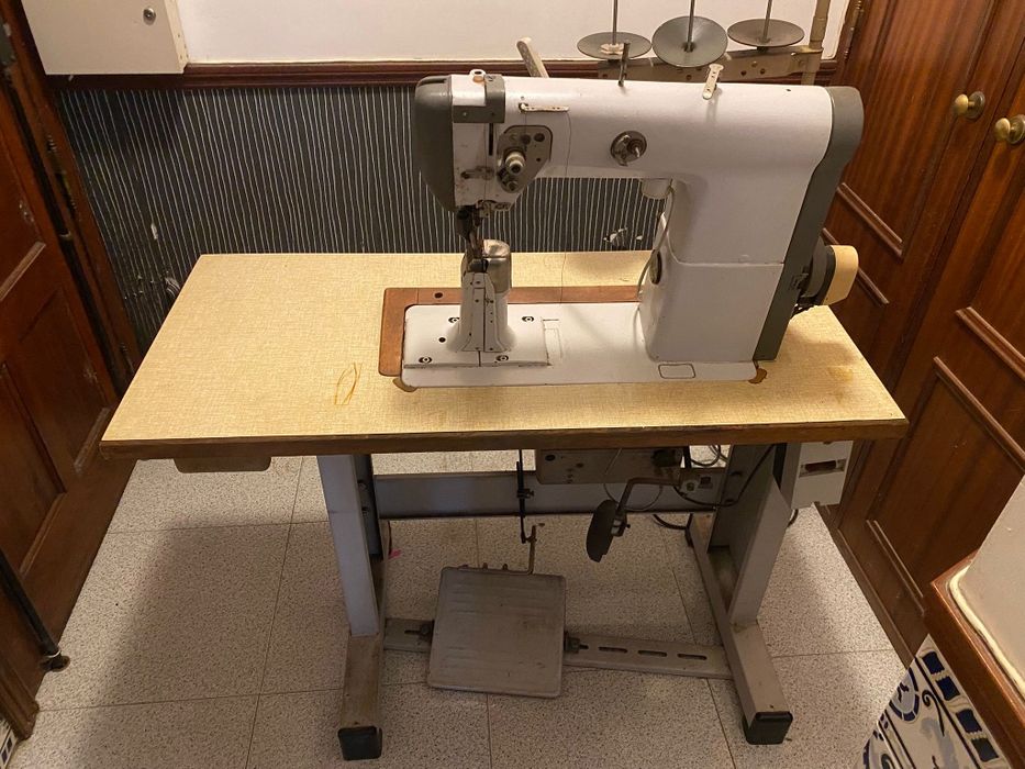 Máquina de costura alemã pfaff mod.491