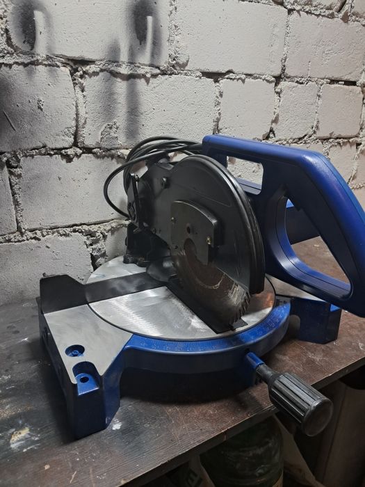 Piła ukośnica 1300w
