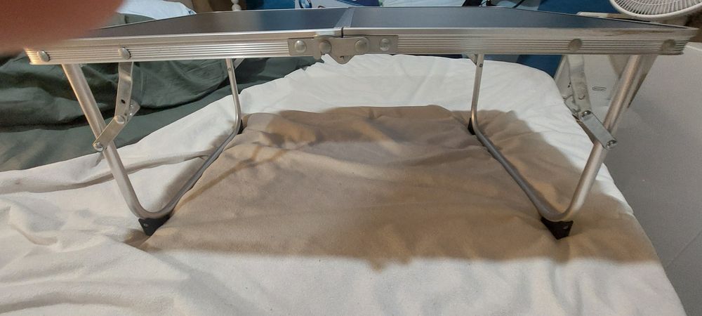 Mesa de camping de aluminio pequena