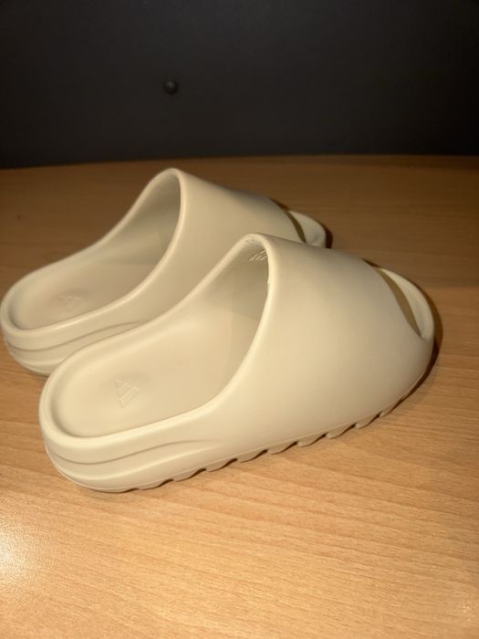 yeezy slide bone w Twojej okolicy? Sprawdź kategorię Moda