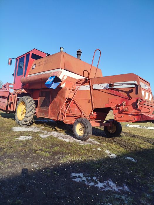 Продам комбайн Massey Ferguson 186