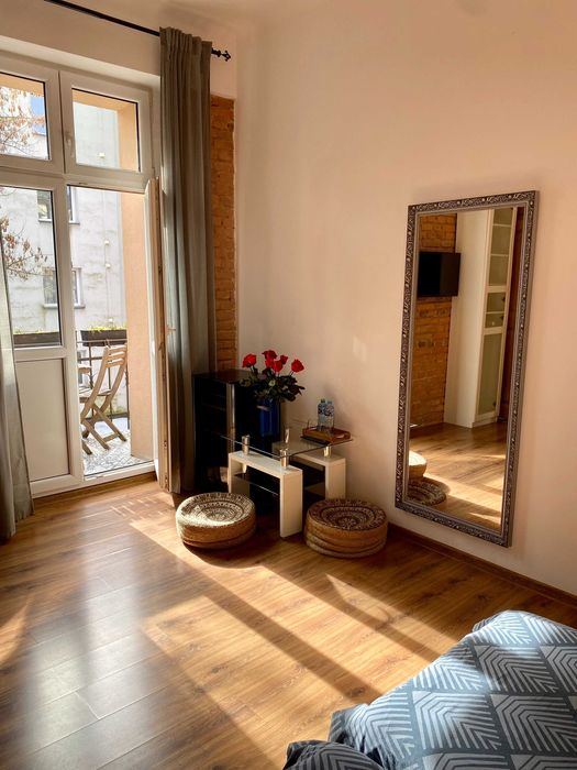 PL/ENG Kraków pokoje i apartamenty Cracow rooms and apartments