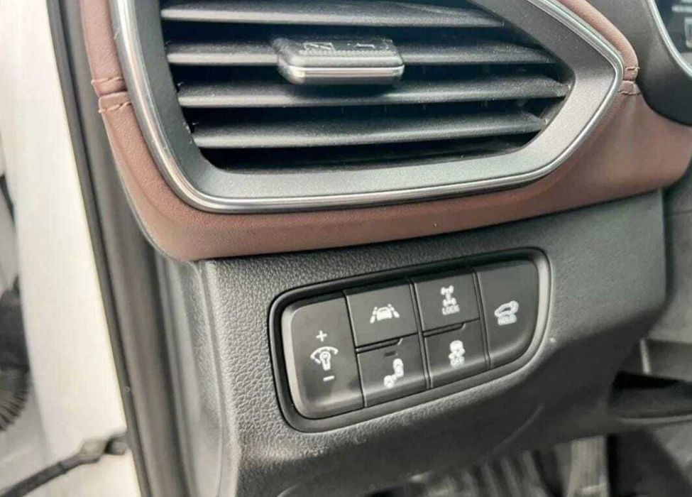 Hyundai Santa Fe IV 2020