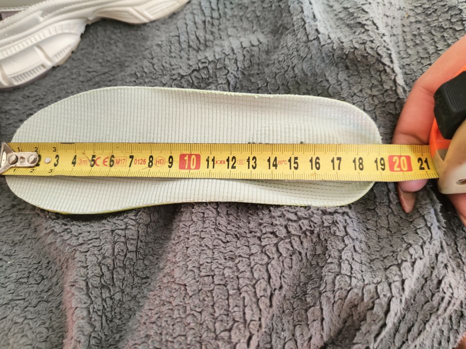 Sneakersy dla dziewczynki