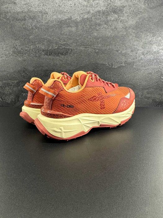 Кросівки жіночі Tamaris Gore-Tex (39) !