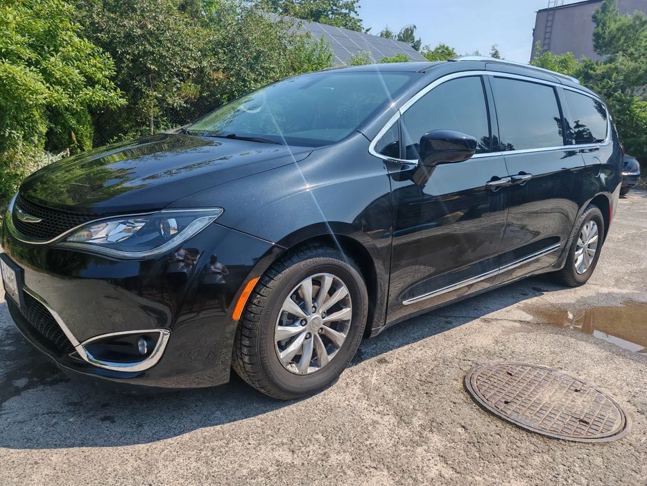Chrysler Pacifica Zadbana jak Nowa Telewizory 2x Szyberdach