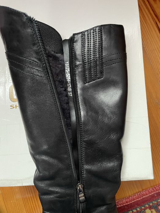 Чоботи зимові на танкетці