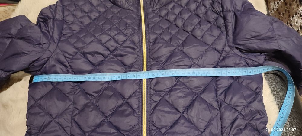 Granatowa wpadająca w śliwkę , kórtka damska pikowana Michael Kors