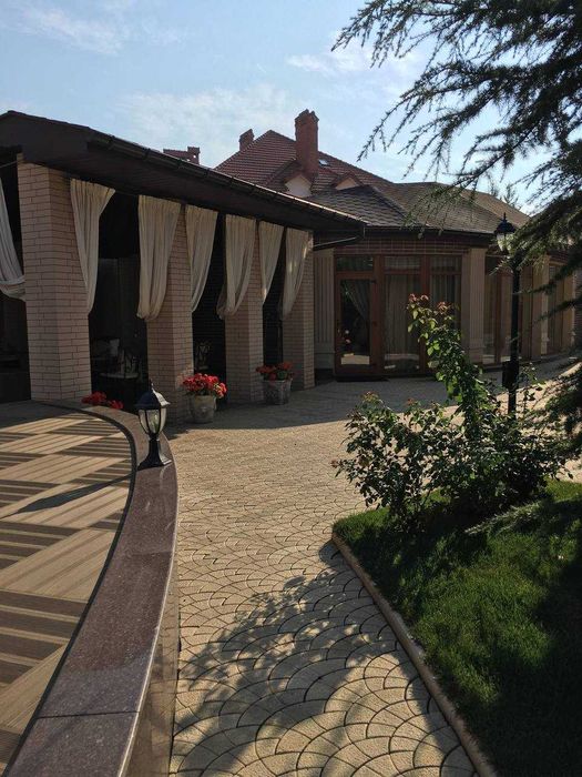 Будинок за адресою вул. Бандери Степана (площа 450 м²) - Atlanta.ua - фото 4