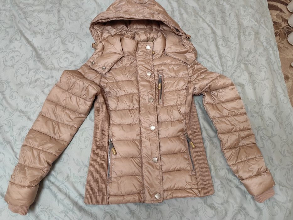 Куртка для дівчинки