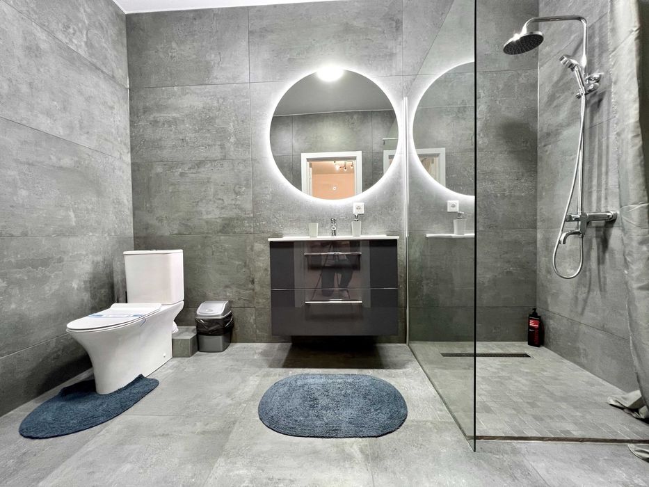 ApartPoltava НОВОБУДОВА, LED Дзеркало, КВЕДи 55.10, ОРЕНДА погодинно