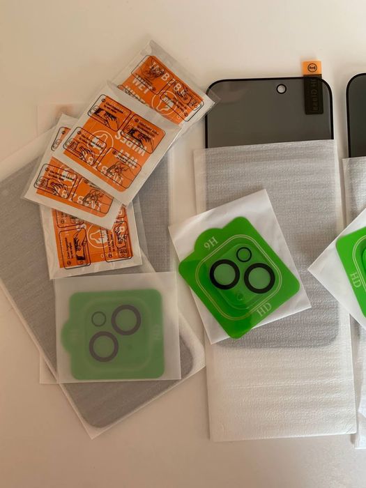 Продам захисне скло(4шт)