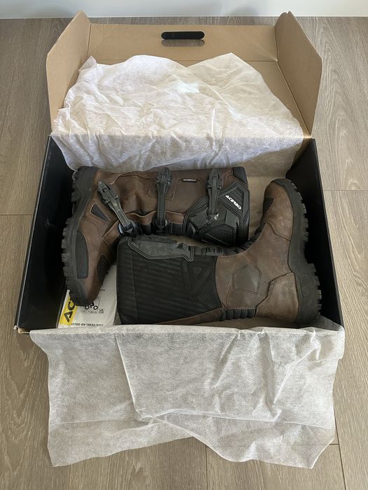 Botas Acerbis como Novas