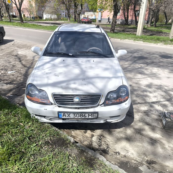 Джили СК 2007, мотор 1,5 газ бензин