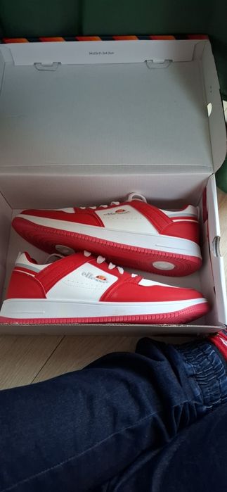 Buty sportowe Ellesse r43