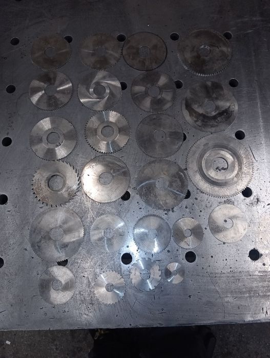 Mix frezów tarczowych piłkowy hss do metalu