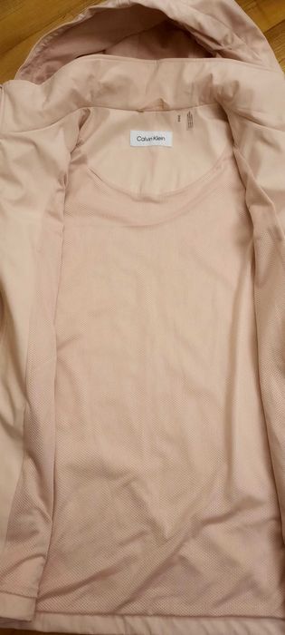 Плащ Calvin Klein,p M