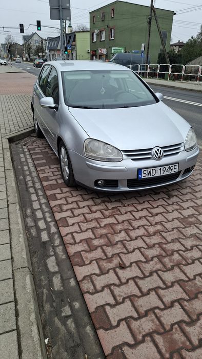 VW Golf 5  2007r.  1,4 MPI +Gaz