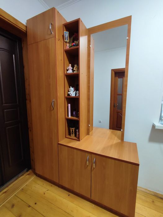 Прихожа в передпокій