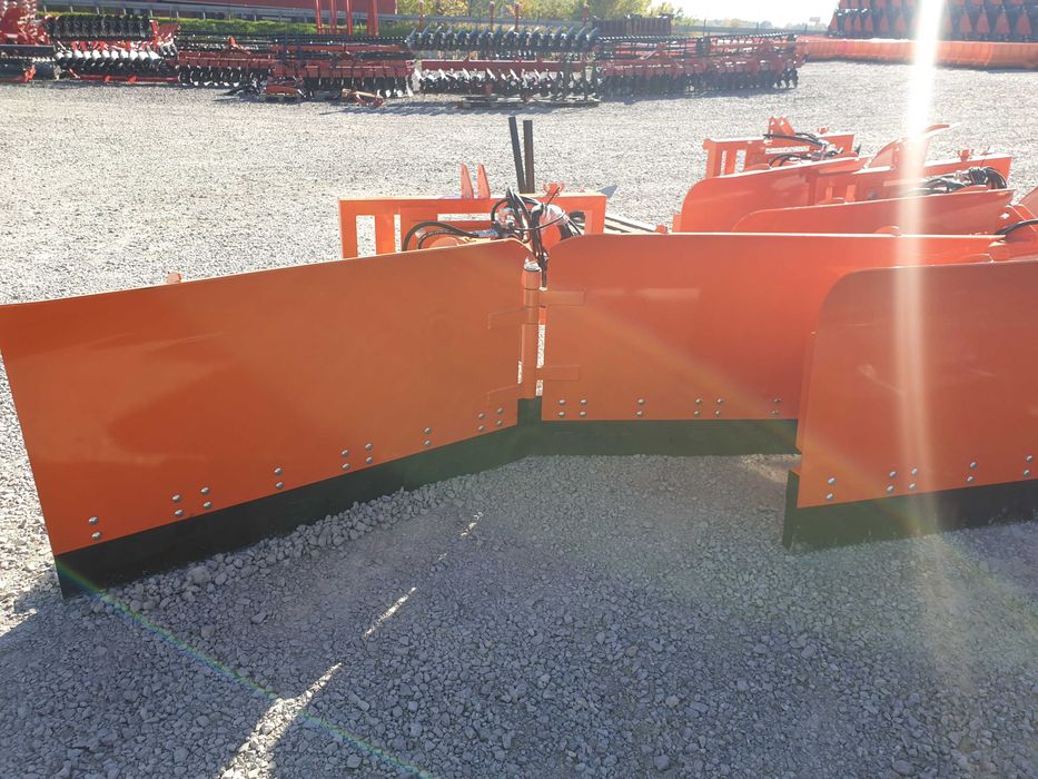 NOWY Duży pług do śniegu do tura tuza strzałka Metal Technik Dostawa