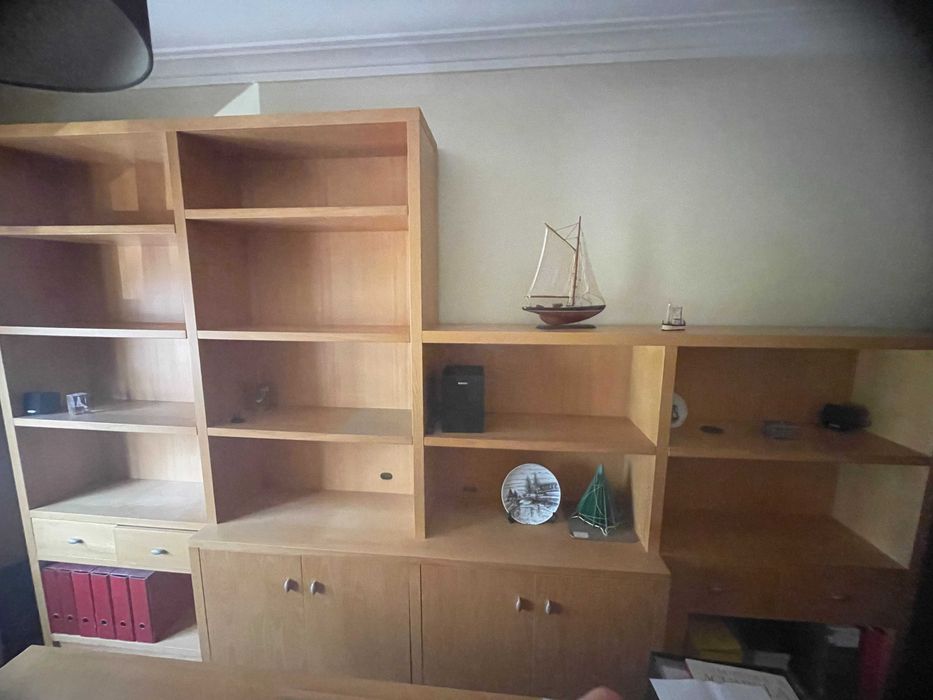 Conjunto de Mobiliário de Escritório Executivo