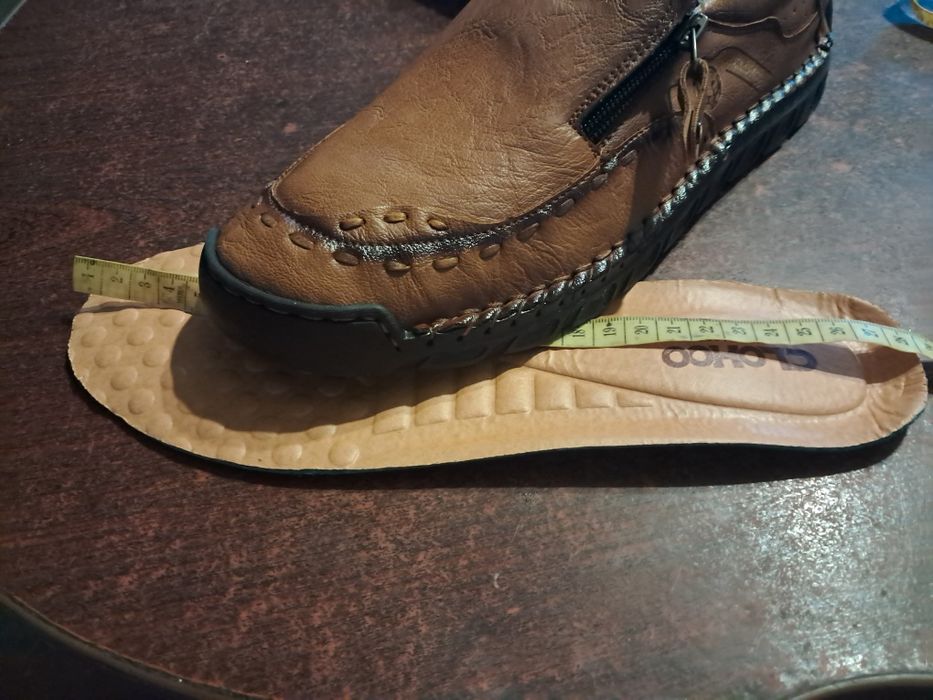 Продам мужские кожаные туфли