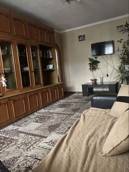 Продам 3к квартиру ул. Новоорловская 22 (район пр. Ивана Мазепы)