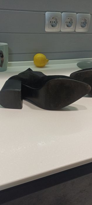 Продам демисизонные ботинки