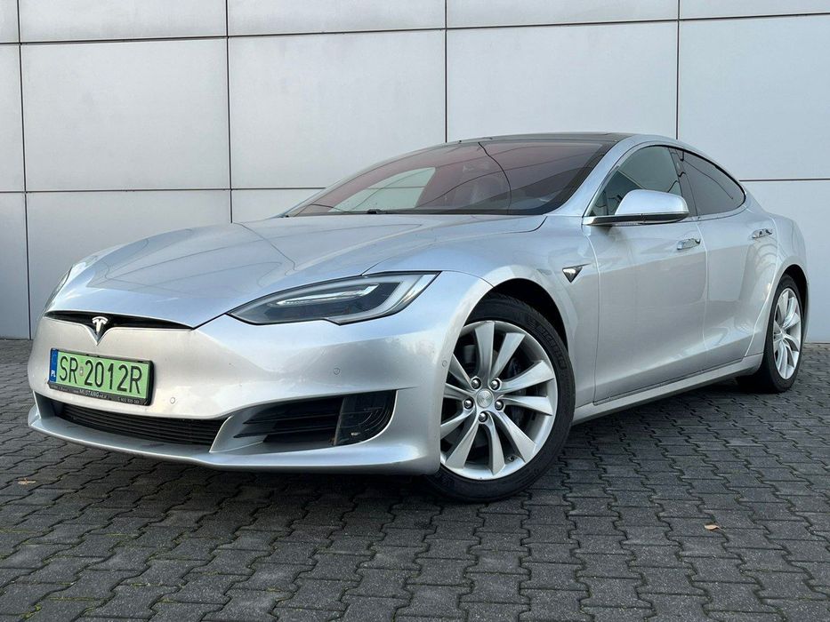 Tesla Model S AutoPilot | Skóra | Kamera | Navi | Panorama | S 75 | FV23%