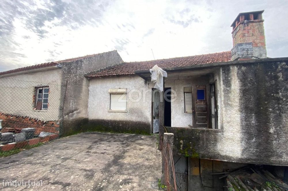 Moradias em Souselas - Investimento