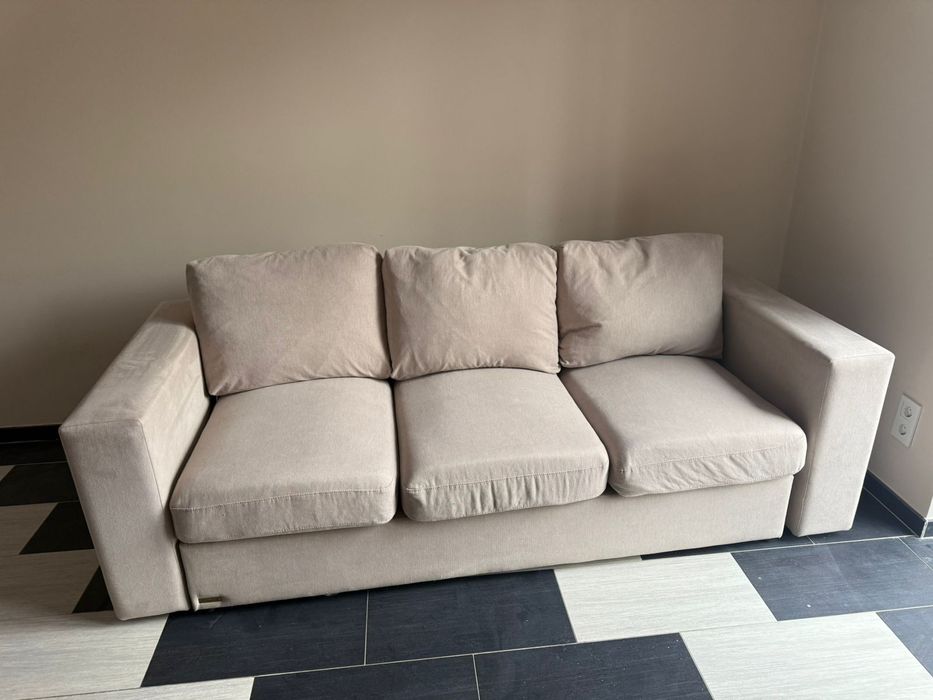 Здам будинок можна жити і працювати